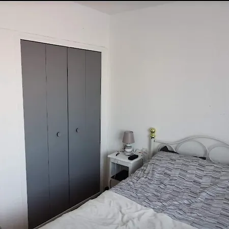 Apartment Magnifique T2 4 Personnes A 300m De La Avec Piscine Couverte Au Rdc Port-la-Nouvelle