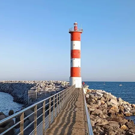 Magnifique T2 4 Personnes A 300m De La Avec Piscine Couverte Au Rdc * Port-la-Nouvelle
